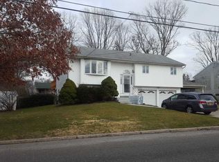 45 Ruland Rd, Selden, NY 11784