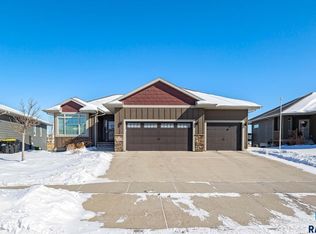 3000 S Keyrell Dr, Sioux Falls, SD 57106