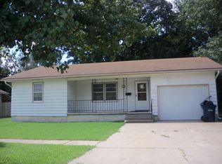 115 N 4th St, Osage City, KS 66523