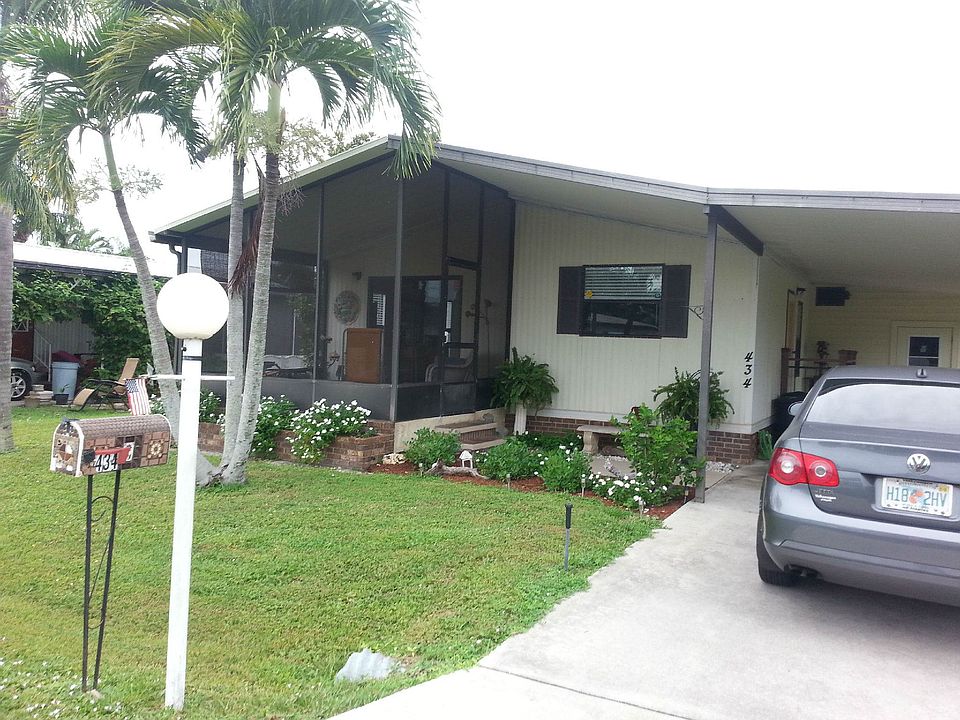 Double Wide with Front Lanai