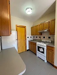 Rented by Peter Meskouris LREB