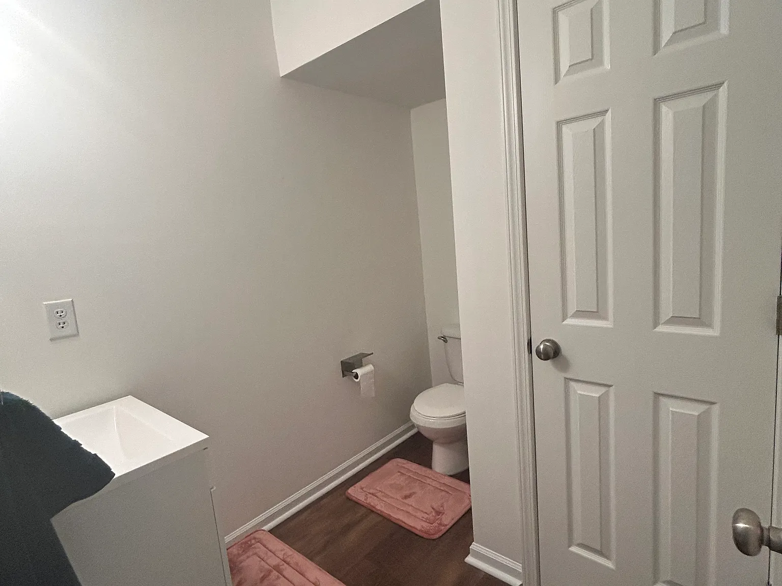 3 bed, 1726 sqft, $1,000 — Photo 2