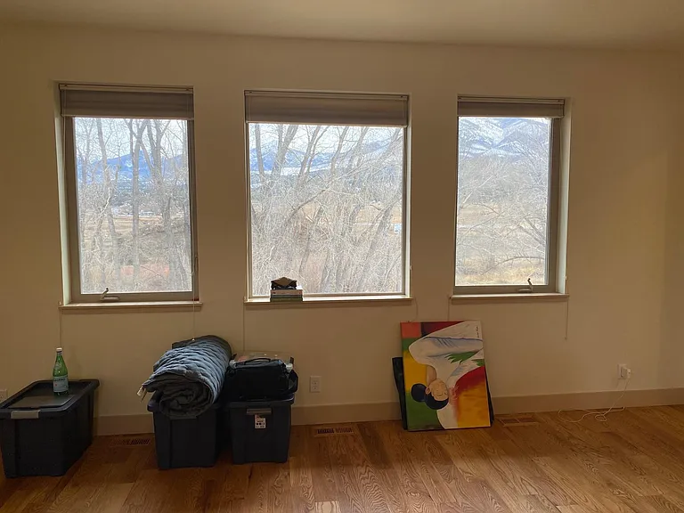 205 Two Rivers Rd #B — Photo 5