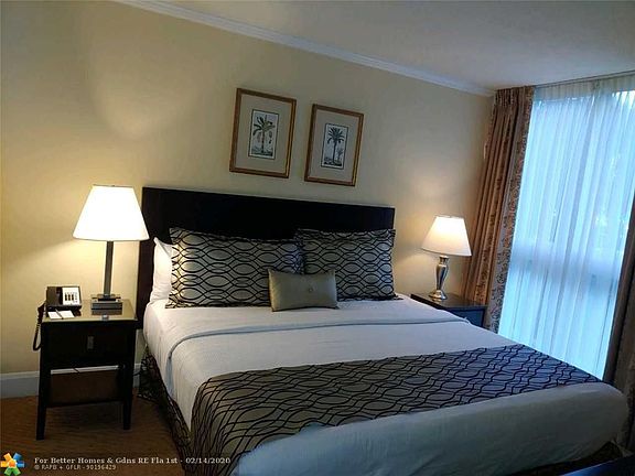 4th image of 2951 S Bayshore Dr #207