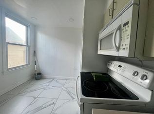 164 Park St #2, West Haven, CT 06516