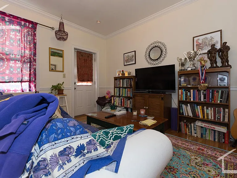 4 Park Vale Ave #12L — Photo 3
