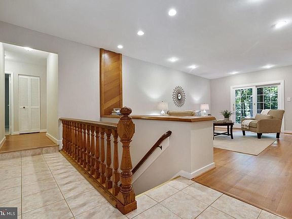 Custom banister and newell post