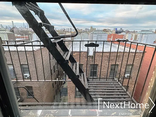 Rented by NextHome Empire | media 6