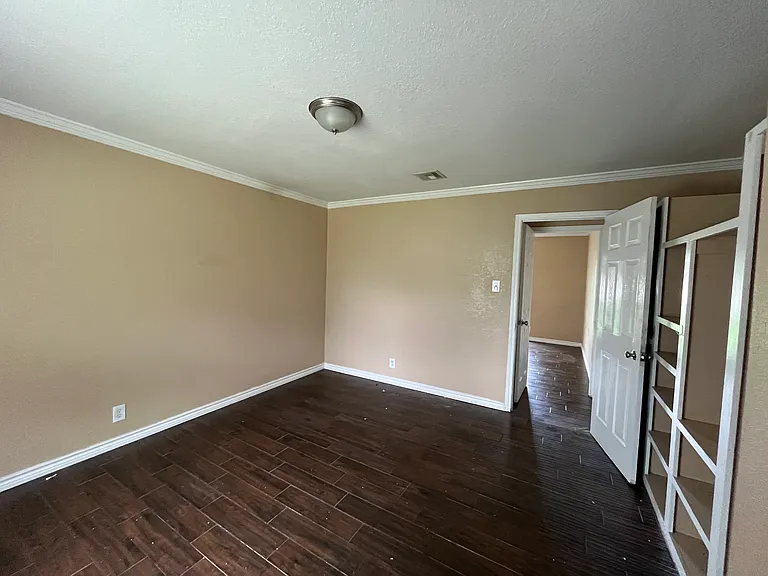 1103 Boling Brook St — Photo 4