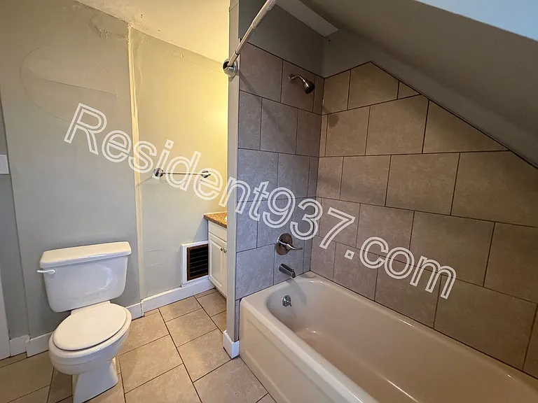 1520 S Smithville Rd — Photo 9