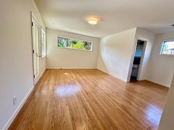 (undisclosed Address)