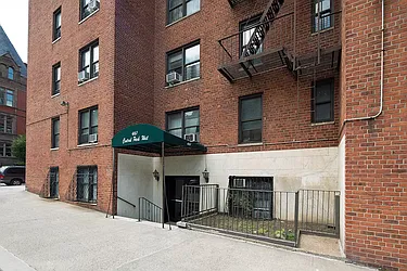 Rented by Algin Management