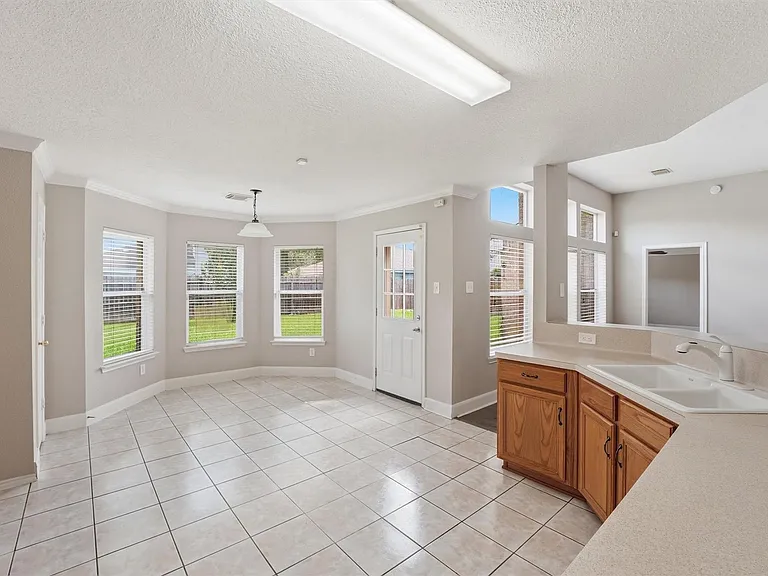 3015 Peerless Pass Ct — Photo 6
