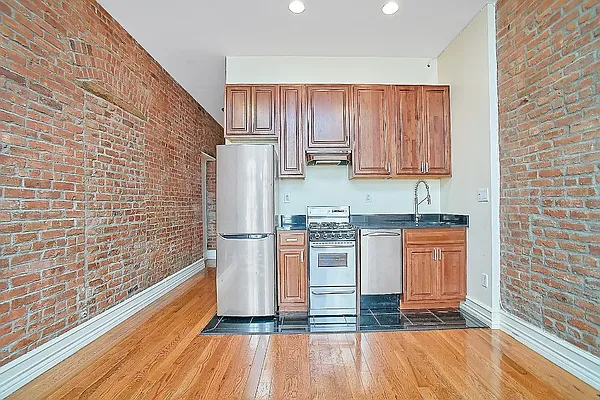 Rented by Living New York | media 12