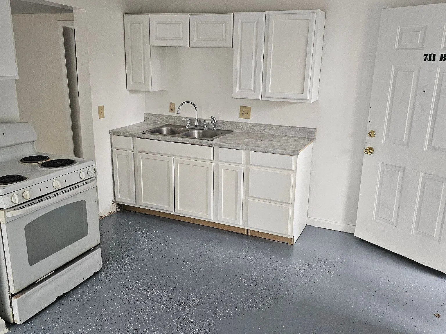 2 bed, $800 — Photo 4