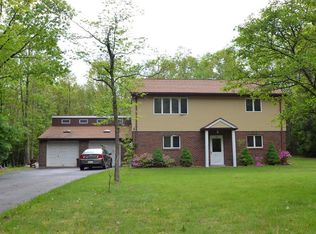 1988 Green St, Lehighton, PA 18235