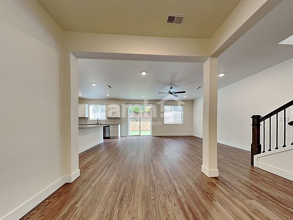 5th image of 9242 Shootingstar St SE