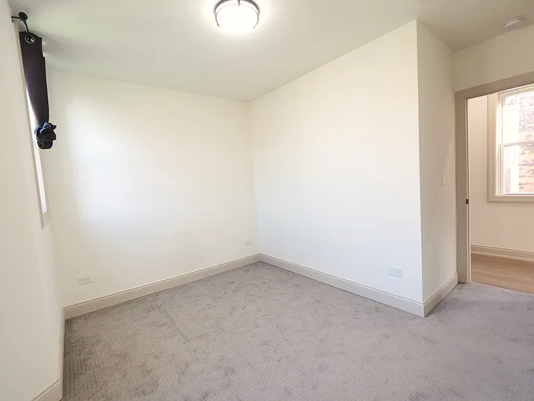 1051 N Lawndale Ave #2 — Photo 11