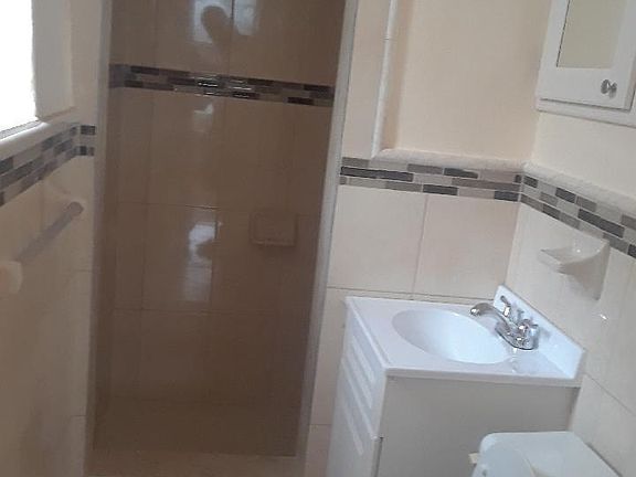 5th image of 6255 Broadway APT 4C