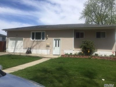133 Gibson Ave, Brentwood, NY, 11717