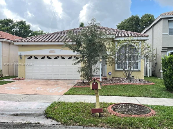 10854 Limeberry Dr, Cooper City, FL 33026