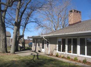 319 Killarney Beach Rd, Bay City, MI 48706