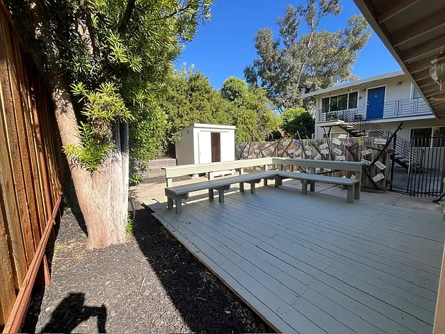 1594 Morgan Ln #A — Photo 16