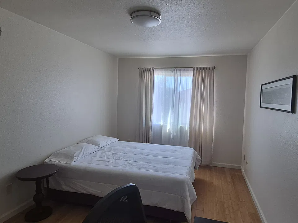 1643 Sunset Point Court Furnished #2