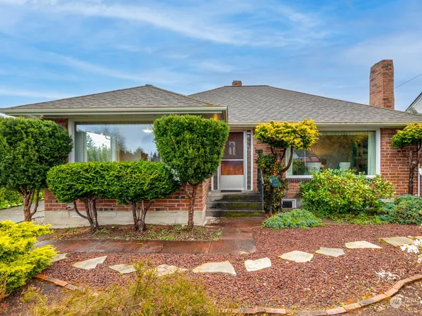 5107 Rucker Avenue, Everett, WA 98203