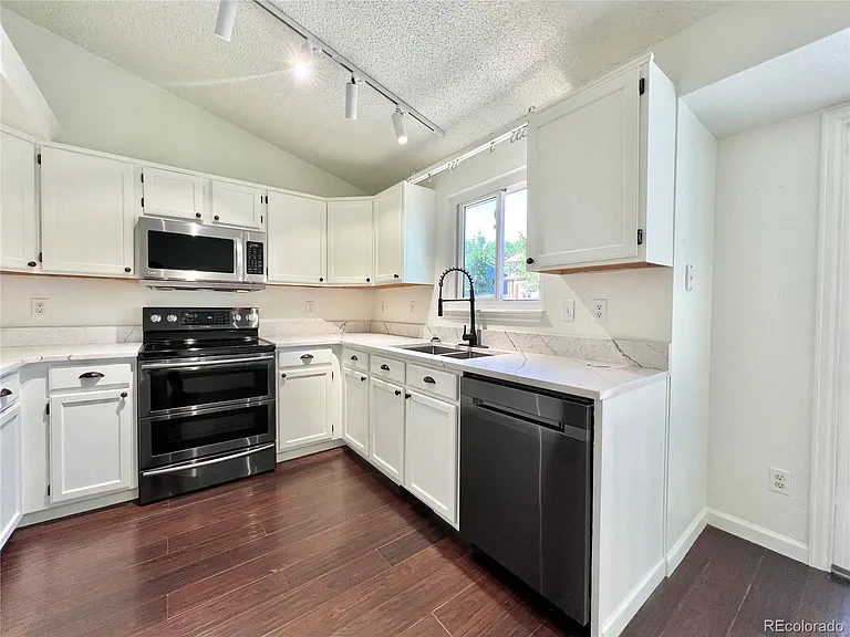 12267 Forest Way — Photo 4