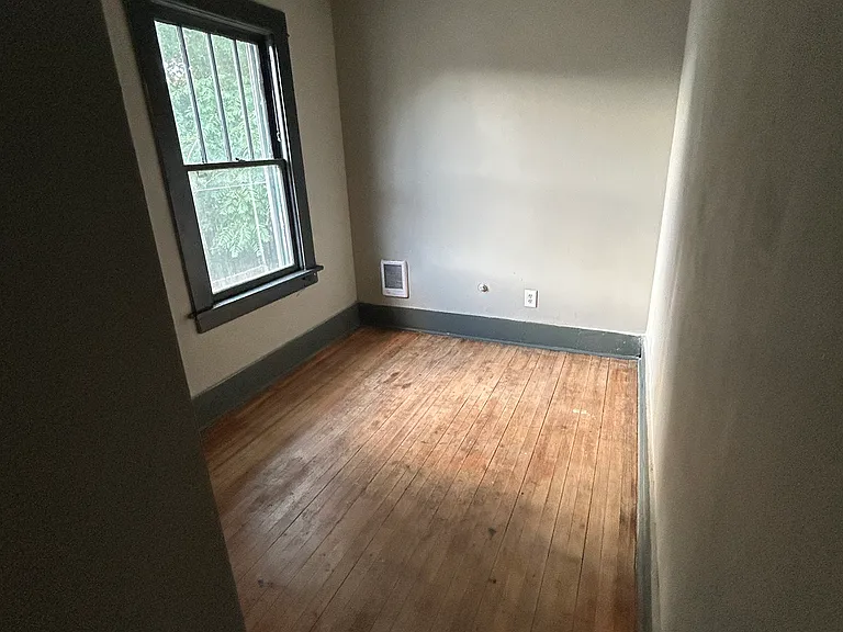 3204 Cuming St — Photo 19