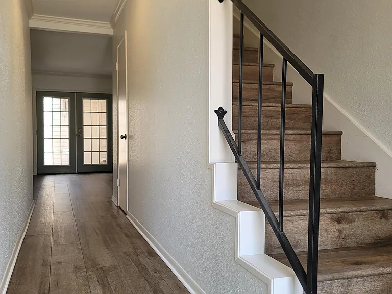 1005 Park Meadow Dr — Photo 12