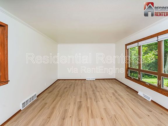4th image of 11539 N Parkview Dr