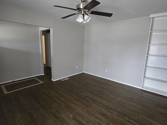5th image of 1652 Coachway Ln