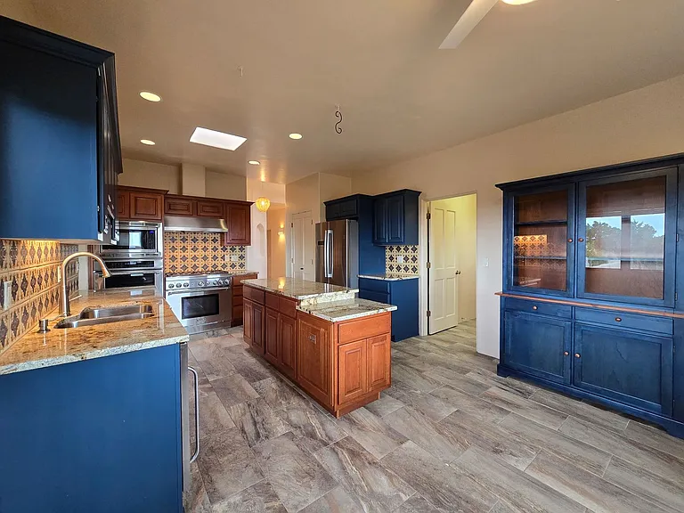 4 Inez Ct — Photo 9