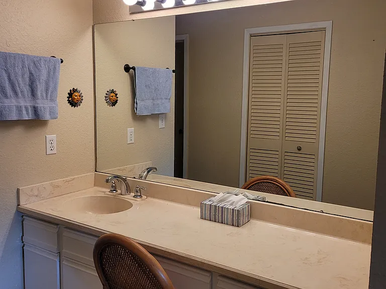 210 Oak Bay St #303 — Photo 15