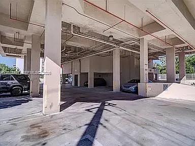 102 SW 6th Ave #405 — Photo 32