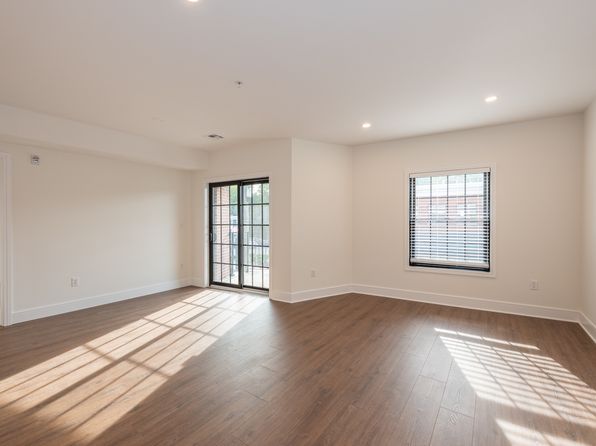 44 South St #1