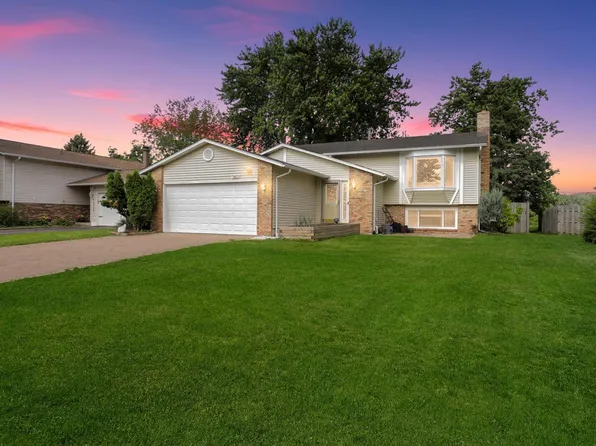 7933 Oregon Ave N, Brooklyn Park, MN 55445