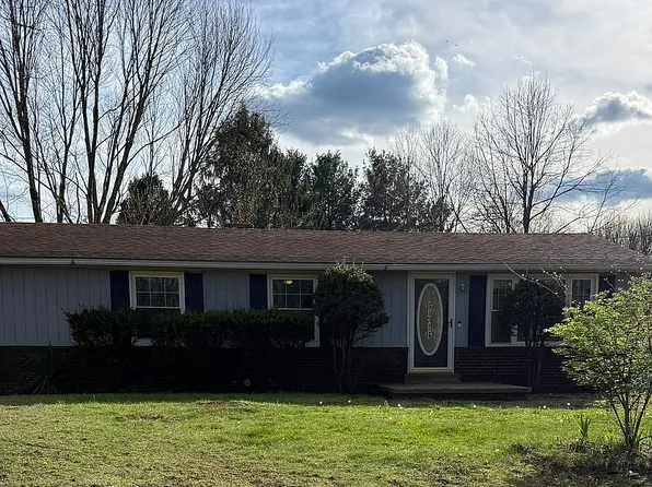 241 Harshaville Rd, Clinton, PA 15026