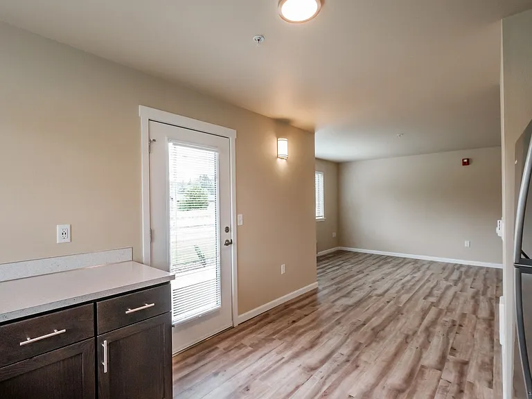 Santiam Gateway Apartments — Photo 24