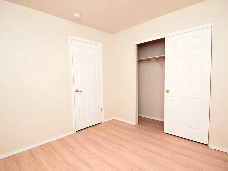 2586 China Rose Cir — Photo 11