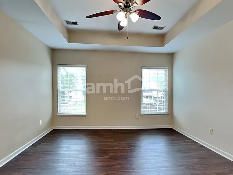 121 Mockernut Dr — Photo 11