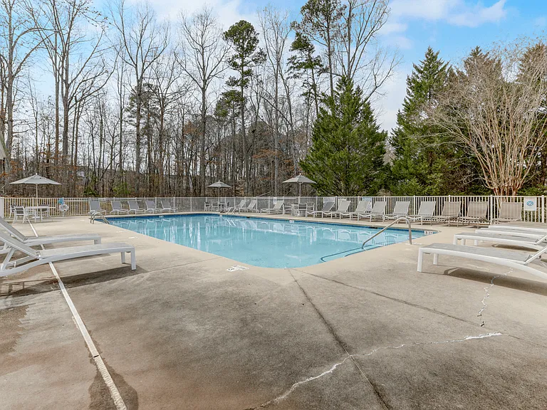 Forest Glen Apartments — Photo 4