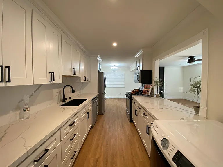 2937 W Carson St — Photo 21