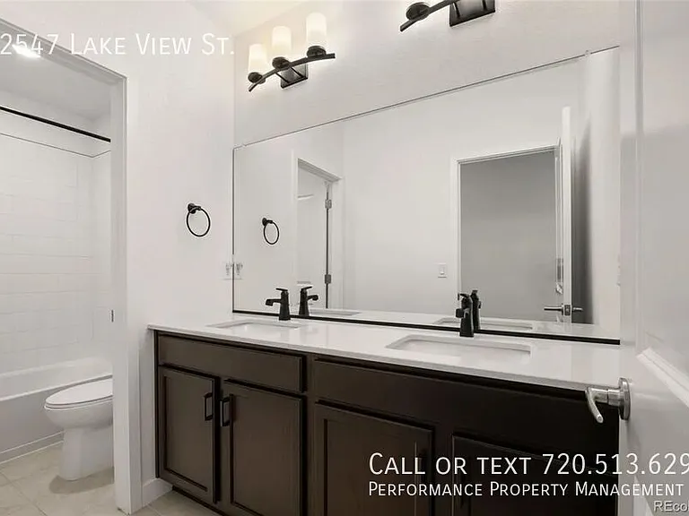 12547 Lake View St — Photo 12