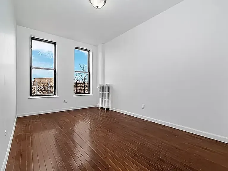 236 Howard Ave #3 — Photo 4