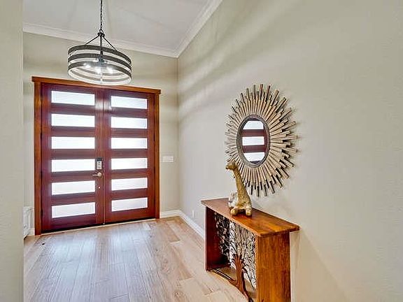 5th image of 5291 Elrose Ave
