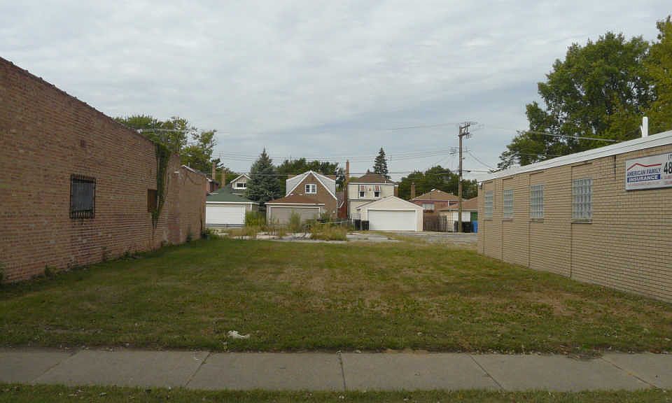 1st image of 8206 S King Dr