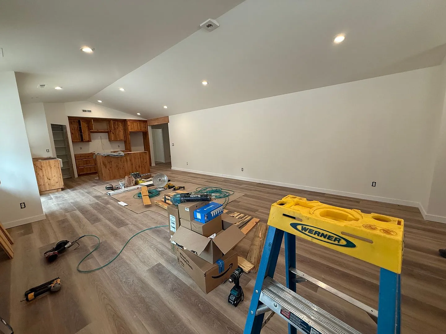 Custom Home on 1.6 Acres | 1,600 SF Shop | 26 Acres of River Access | Backs to BLM — Photo 2